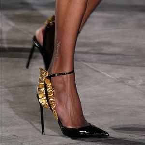 Saint Laurent Edie Pumps 🔥